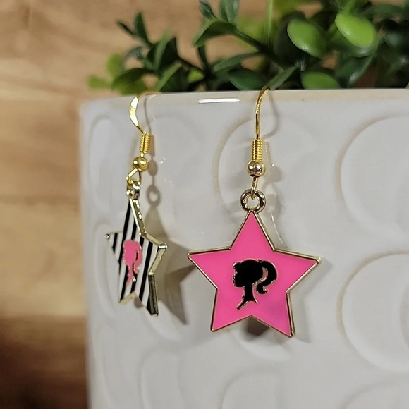 Barbie Charm Drop Earrings, 925 wires - Picture 5 of 6